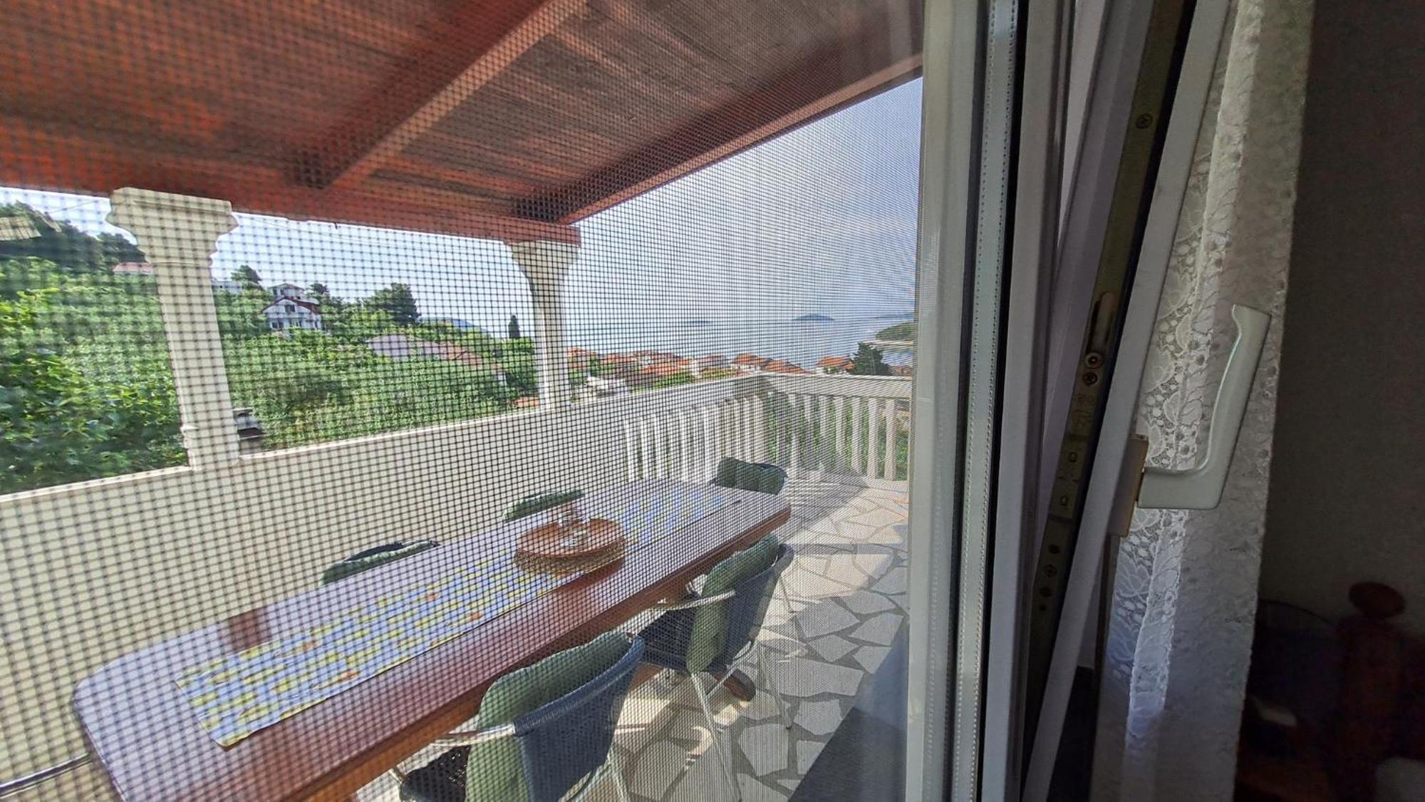 Apartmani Ela Prvić Luka المظهر الخارجي الصورة
