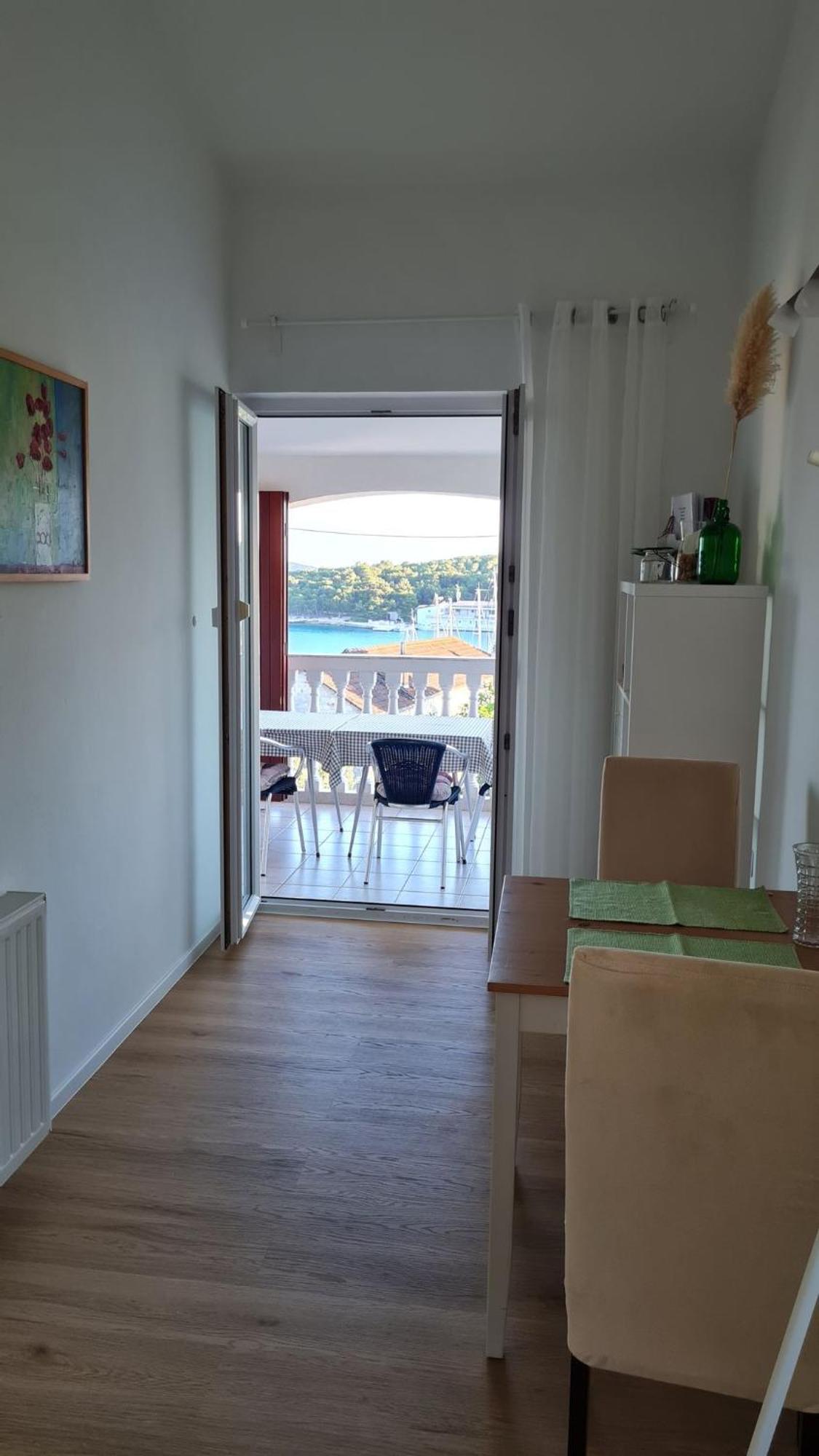 Apartmani Ela Prvić Luka المظهر الخارجي الصورة